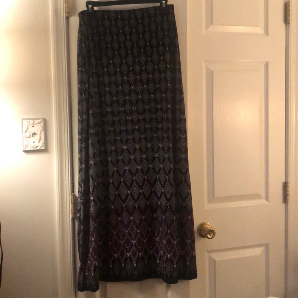 WHBM White House Black Market maxi skirt Medium